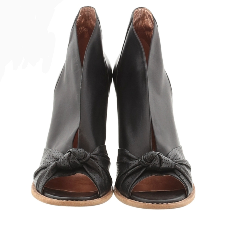 Belle by Sigerson Morrison Black Leather Wedge 8.5